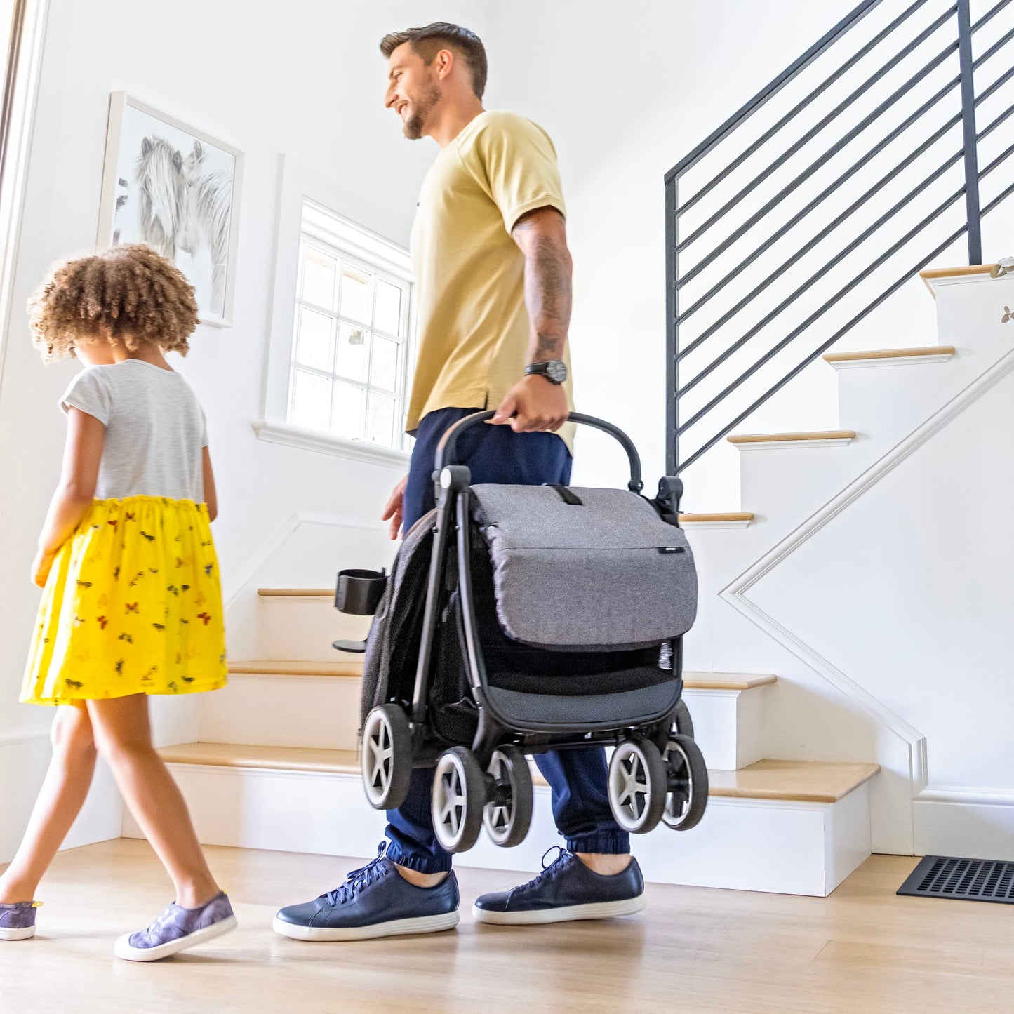 Self-Folding Lightweight Baby Stroller with One-Hand Fold